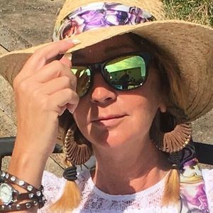 Meet your Posher, Tresia